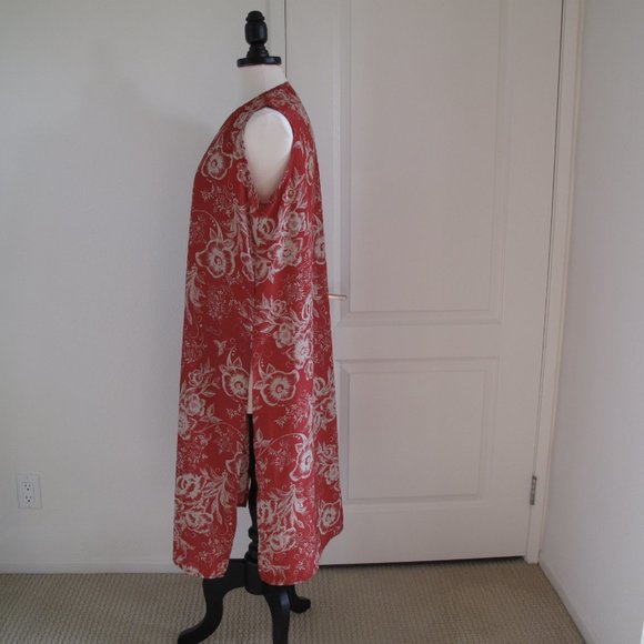 LULA ROE Red Floral Sleeveless Duster - Picture 9 of 11